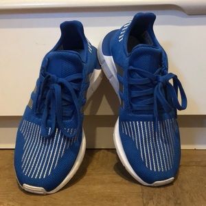 adidas Originals Unisex Swift Run Sneaker